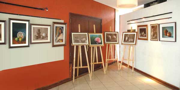 Exposici�n pintura Taller de Nacho Quiroga hiperrealismo